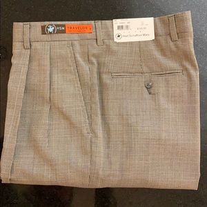 NWT - Men’s Hart Schaffer Marx Travelor Pant